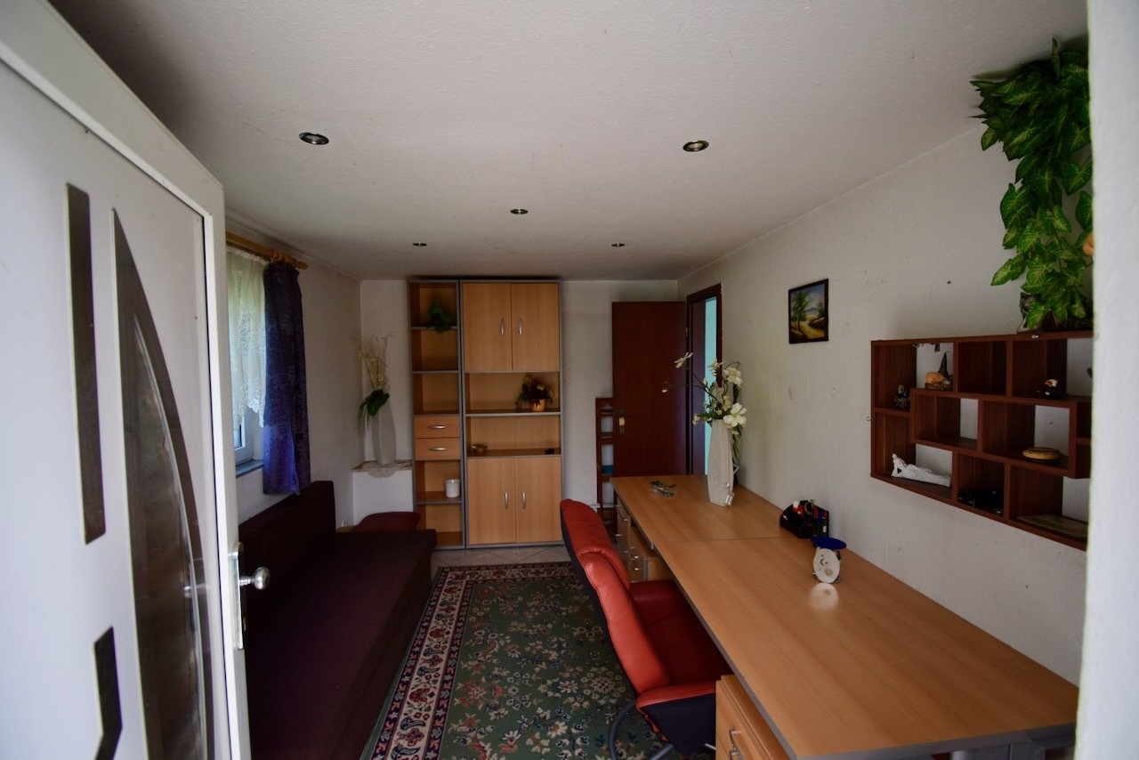 Eingang freies Haus Eingang freies Haus
