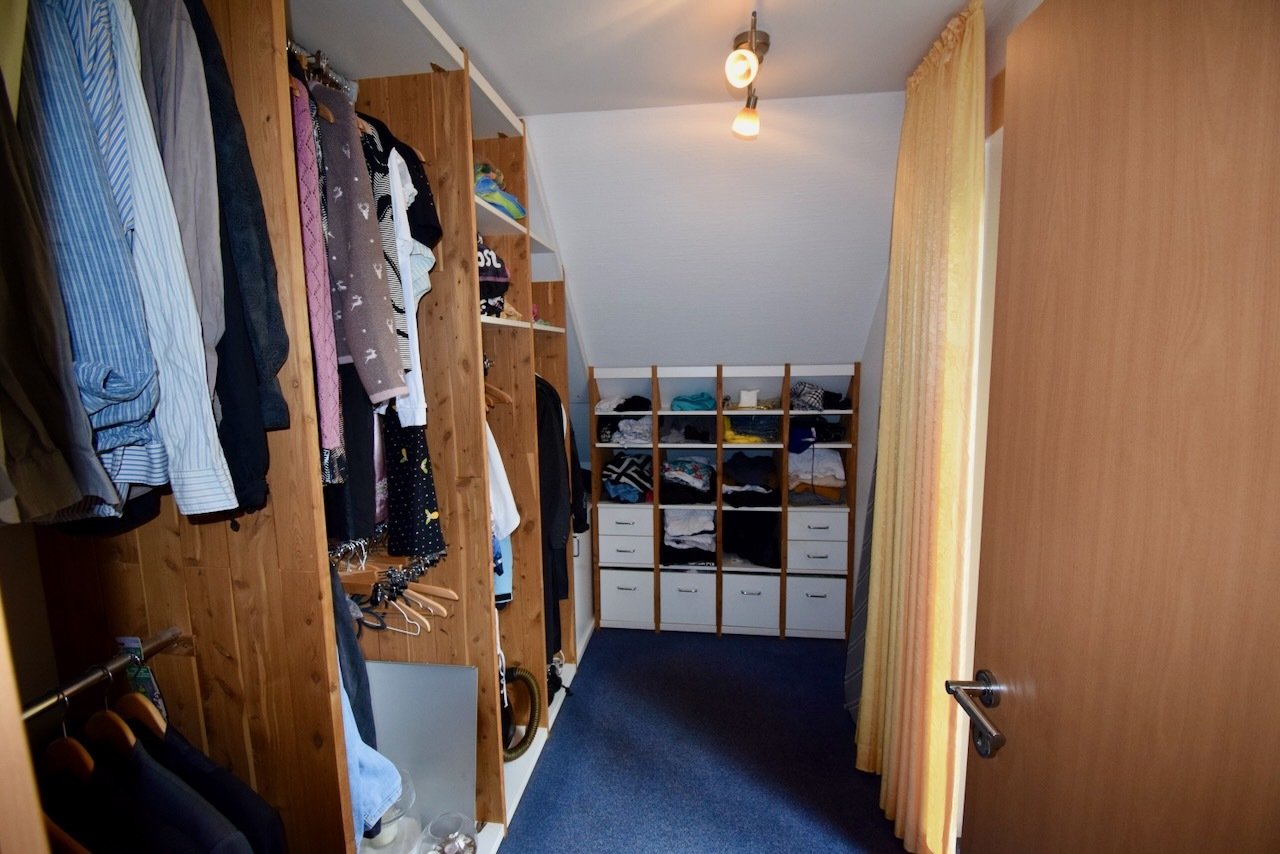 Ankleideraum am Schlafzimmer Ankleideraum am Schlafzimmer