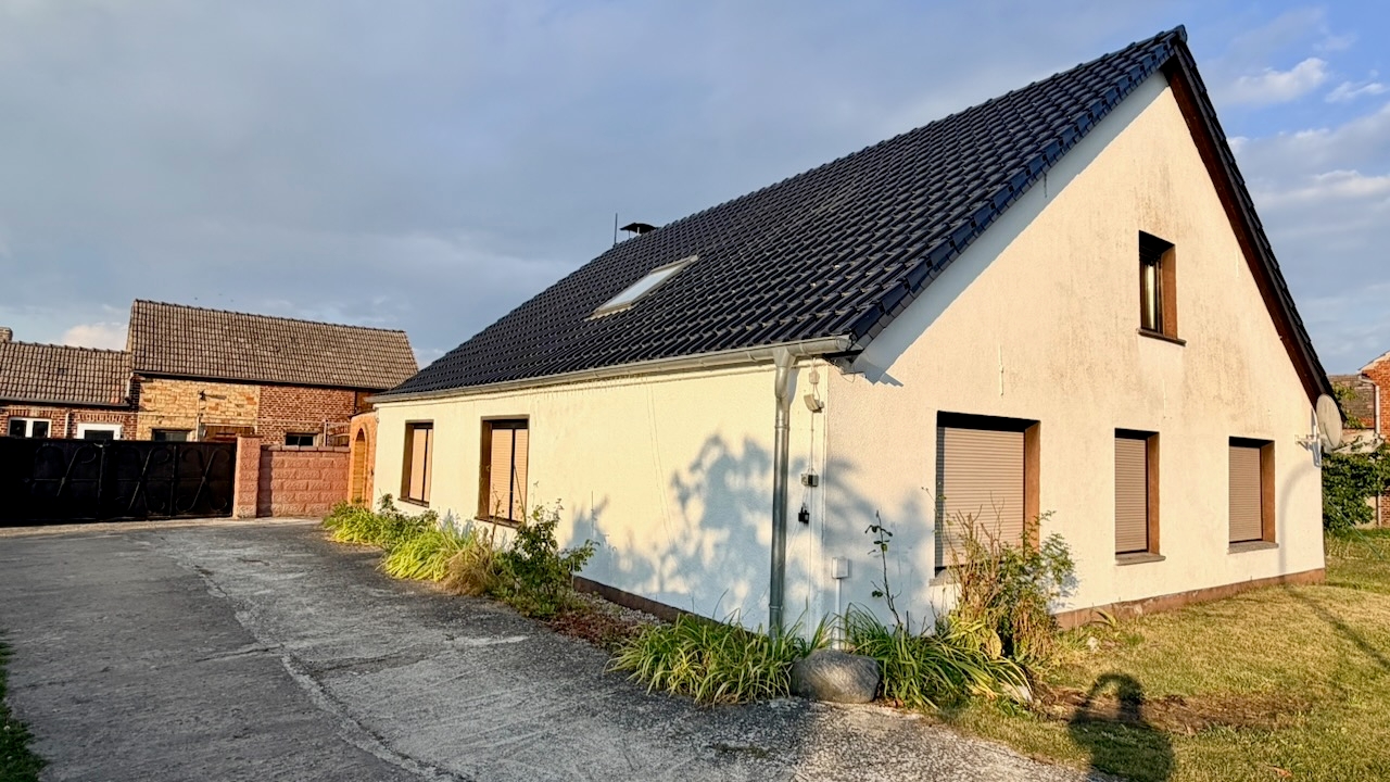 Einfamilienhaus mit Scheune und viel Platz